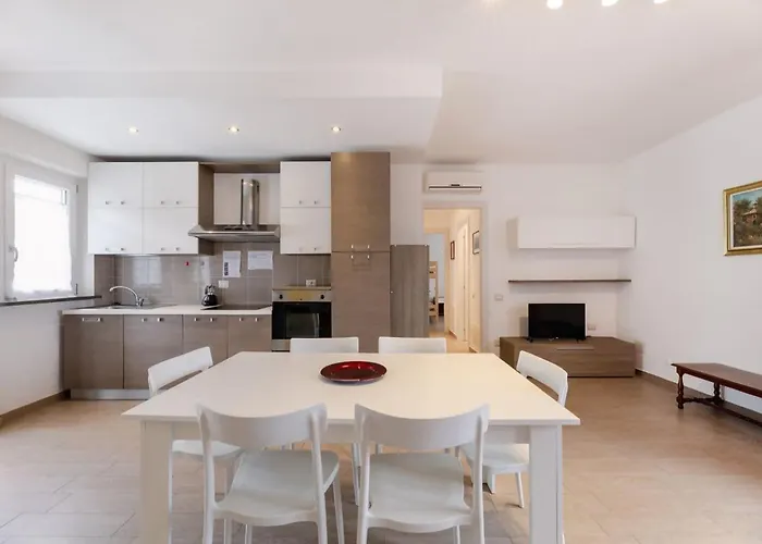 R16 - Trilocale Ristrutturato A Due Passi Dal Mare Numana