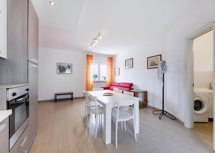 R16 - Trilocale Ristrutturato A Due Passi Dal Mare * Numana