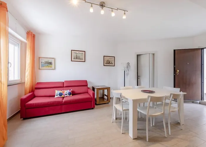 R16 - Trilocale Ristrutturato A Due Passi Dal Mare Appartamento *