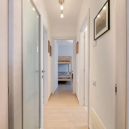 R16 - Trilocale Ristrutturato A Due Passi Dal Mare *